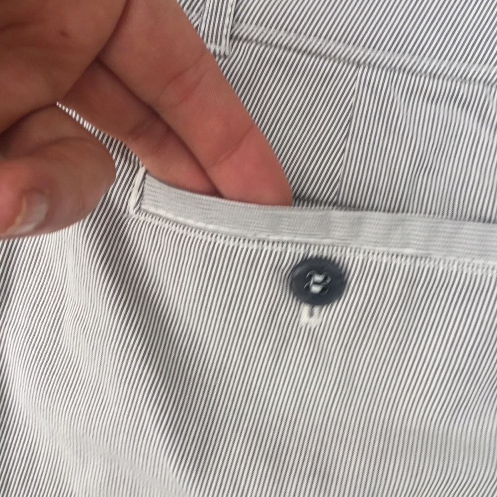 New York & Company Pinstripe-type shorts - Picture 6 of 7